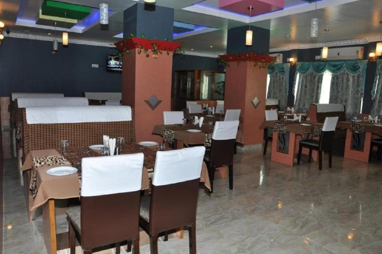 Hotel Barbareek Shillong Esterno foto