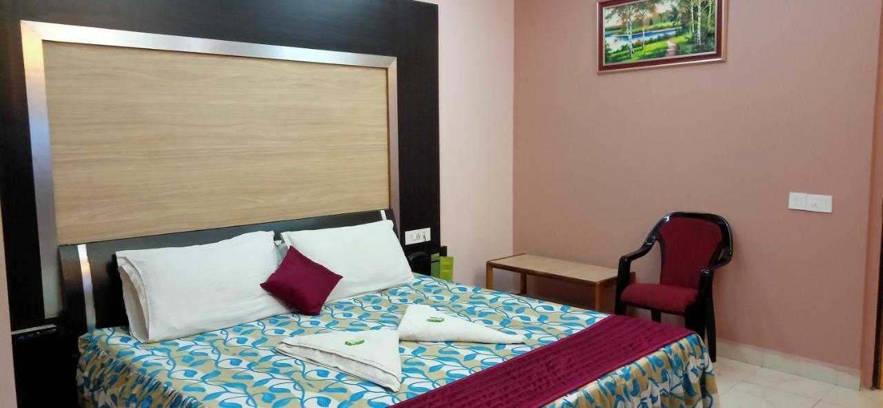 Hotel Barbareek Shillong Esterno foto