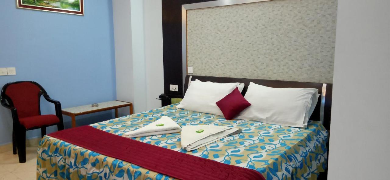 Hotel Barbareek Shillong Esterno foto