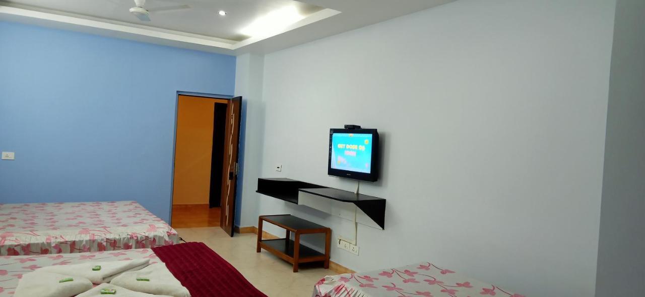 Hotel Barbareek Shillong Esterno foto