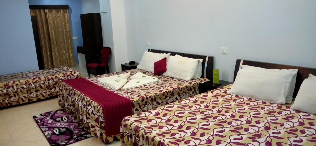 Hotel Barbareek Shillong Esterno foto