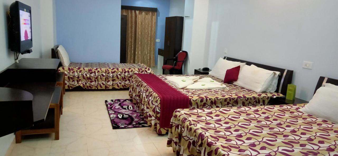 Hotel Barbareek Shillong Esterno foto